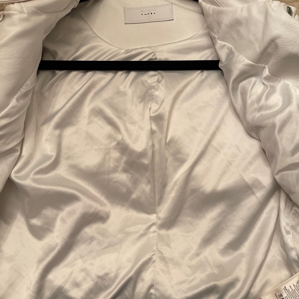 Jacket - Picture 9 of 12